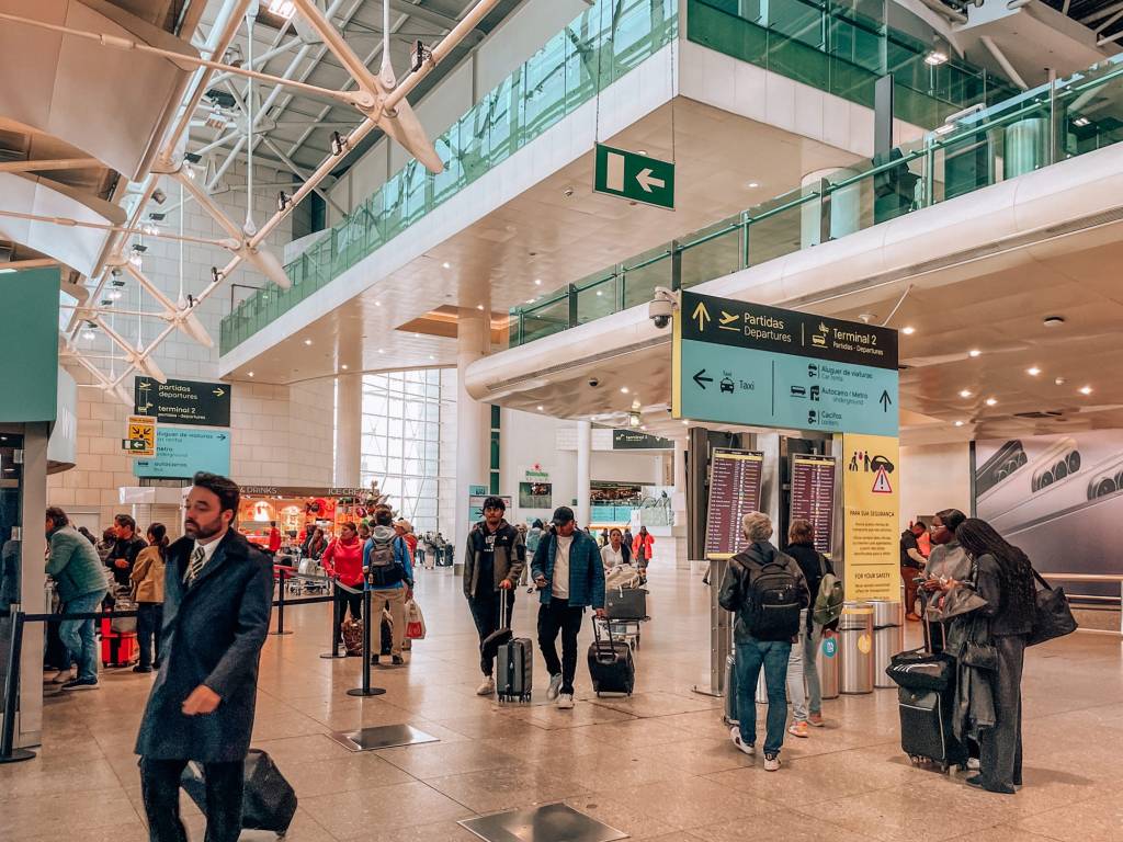 Photograph from the essay Airports & the Art of Watching People Live